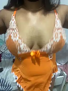 Live sex cam di SluttyCouple69