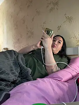 Naughtbaby_2025 webcam