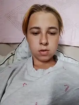 Gussie_Bridie webcam