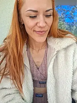 SlimBellaOfficial webcam