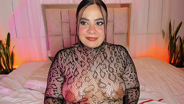 catalinareyexxx - CatalinaReyexxx's free webcam - UK Sex Cams