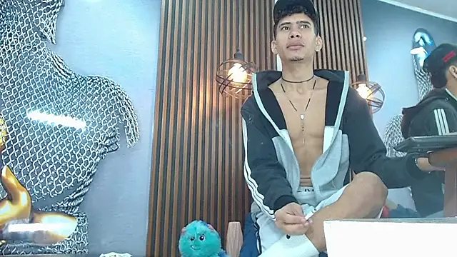 Skinny_cute_Alyer webcam