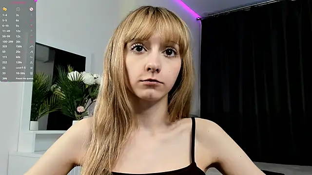 TaiteFairfield Stripchat cam model