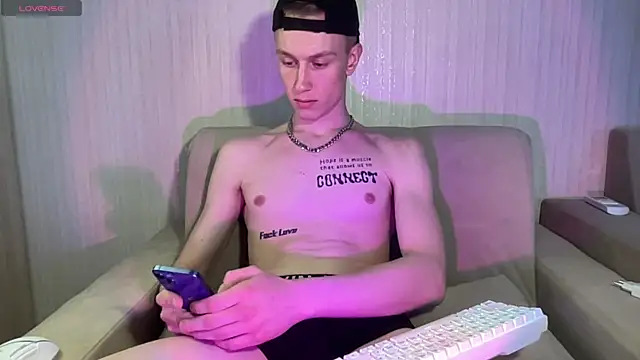 Travis_Gracile webcam