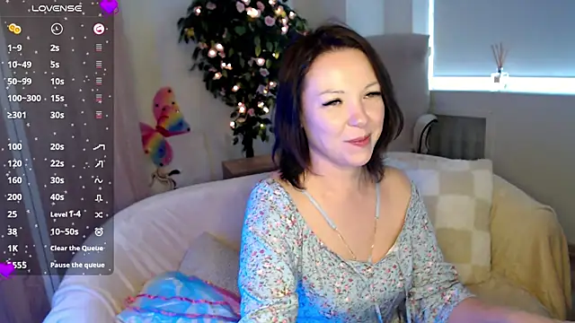 melody_avluv - Melody_Avluv's free webcam - UK Sex Cams