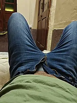 InnocentFlirtt webcam