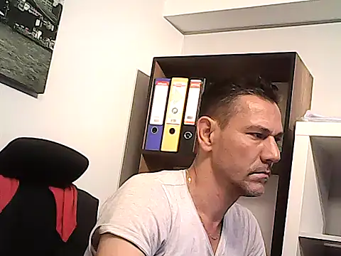 mastercharisma35 webcam