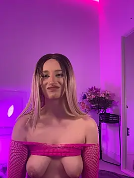 ScarletFlameee webcam