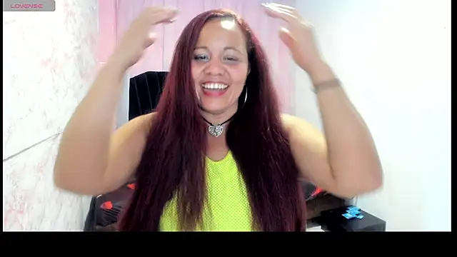 Brunette_sasha webcam