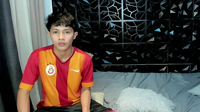 roberthugecock webcam