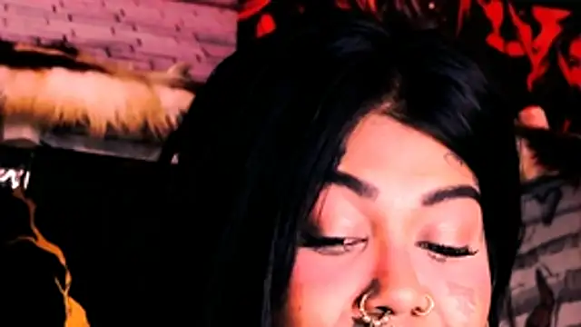 indian_dreamgirl webcam