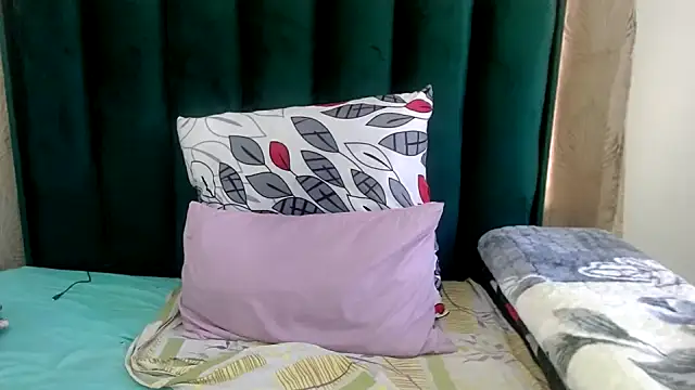 CaramelMelons78 webcam