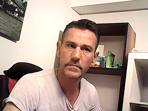 mastercharisma35 (Ask my age) - like ???? pls......