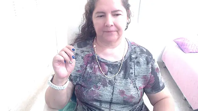 leonela_69 - Leonela_69's free webcam - UK Sex Cams