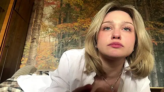 AlisiaStreitmatter webcam