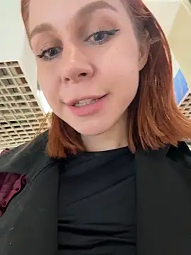 RosieSecret from StripChat is Freechat