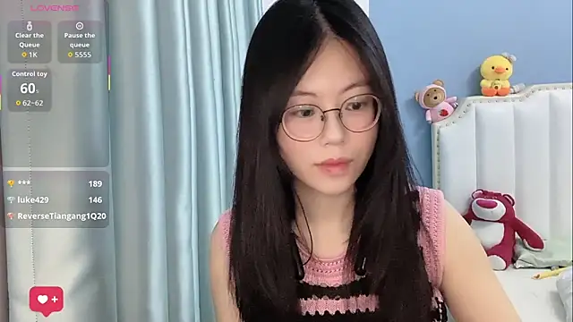 美女Luna-666在线直播