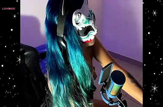 bluesubmissive (F young) - 😈 😈  FISTING PUSSY 😈 😈