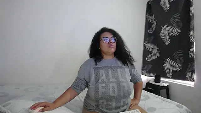 mabigomez00 (F young) - SHOW TITS