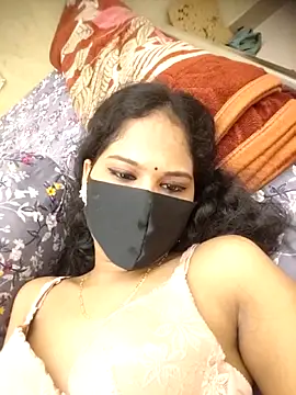 Webcam Model (Snaya-baby)  is live.Free join now!