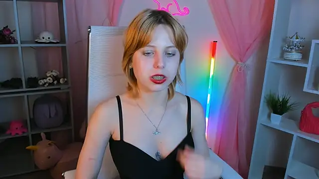 VivienneHebert webcam