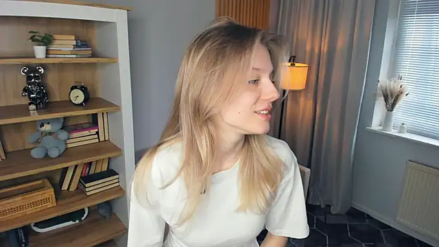 ShizueGattison webcam