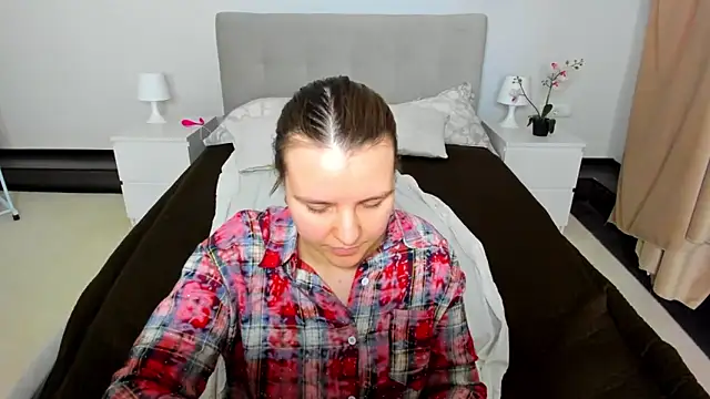 jenny_jimmy (F young) - Spread legs wide to