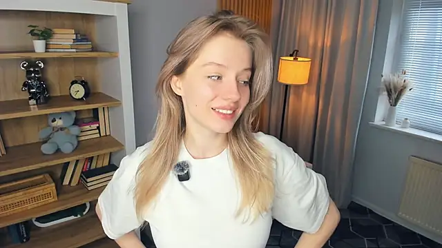 ShizueGattison webcam