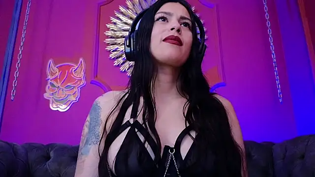 Julieta_Russell webcam