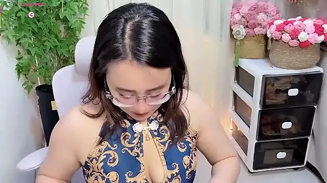 newoneto - NEWONETO's free webcam - UK Sex Cams