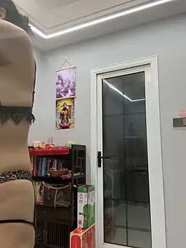 美女smm1314在线直播