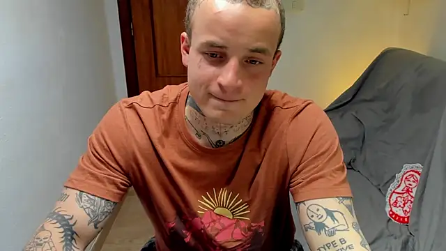 layneinchains webcam