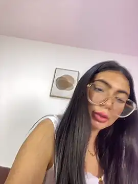 Mia_222 webcam