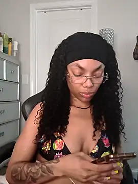 butterflybootyy webcam