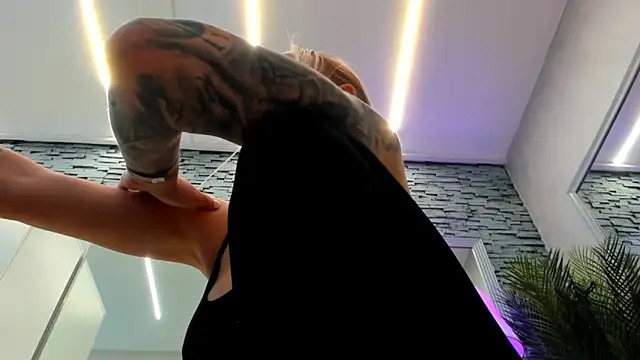 Reina_Cummings webcam