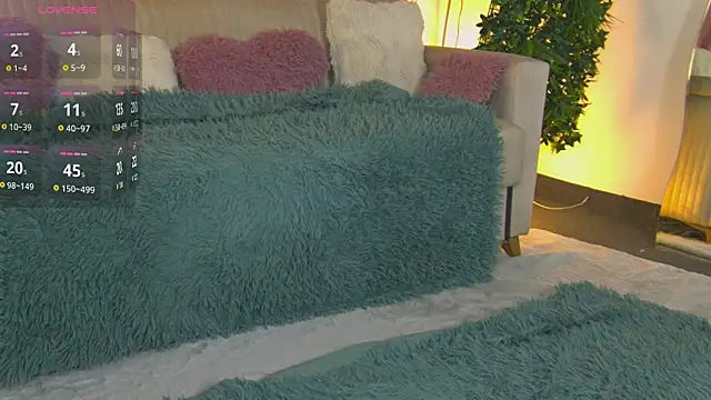 SabrineDivine webcam