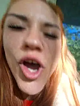 SlimBellaOfficial webcam