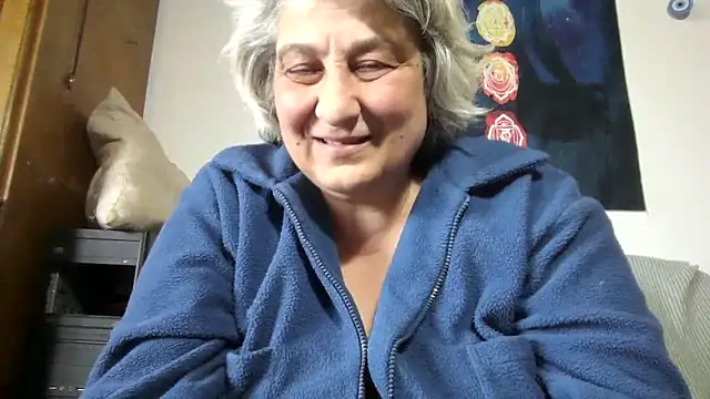 ExquisiteMature webcam