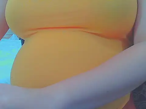 keepmepregnantT webcam