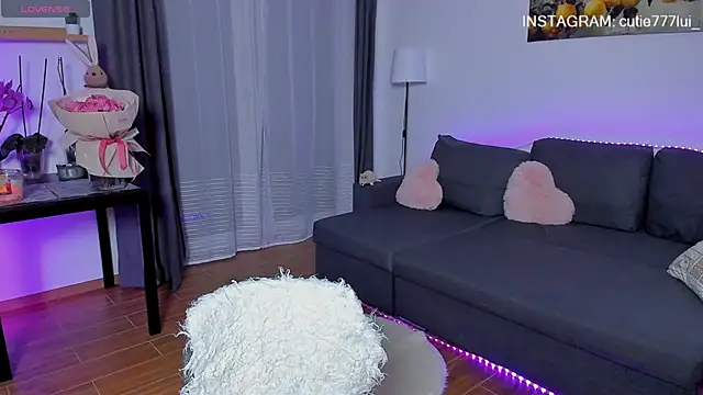 Lui_Cute webcam