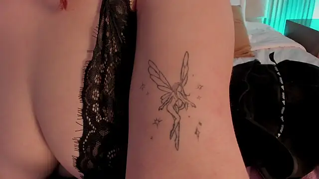 Victoria_Beaumont webcam