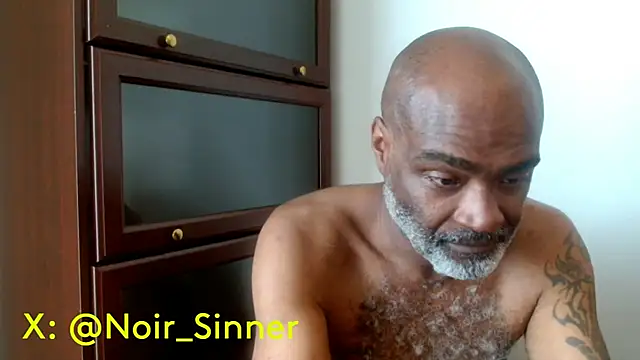 sinnernoir - Sinnernoir's free webcam - UK Sex Cams