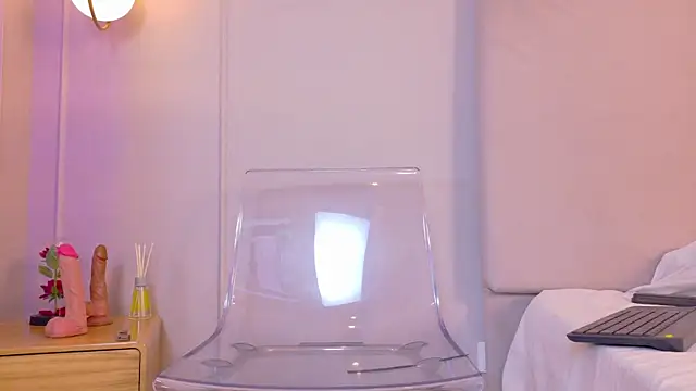 Darlyn_tenderhot__ webcam