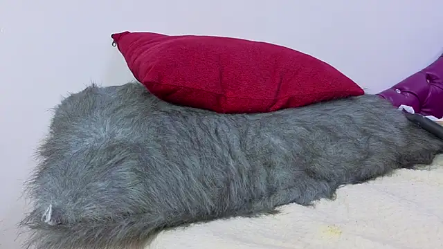 Julieta-Horny- webcam