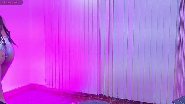 _sharlotte777 webcam