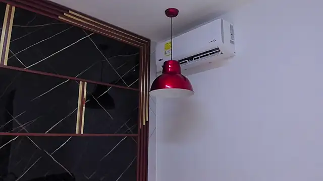 HannyThompson webcam