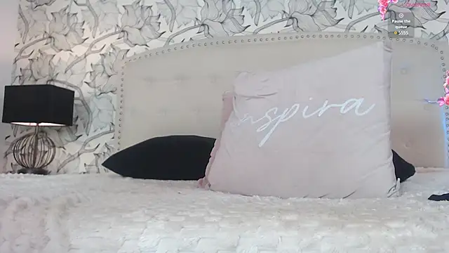 Venusandrea29 webcam