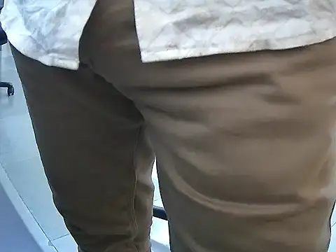 hotdikforu (Ask my age) - #bisexuals #cam2cam #cheapest-privates #daddies #indian #masturbation #medium #recordable-privates #small-audience