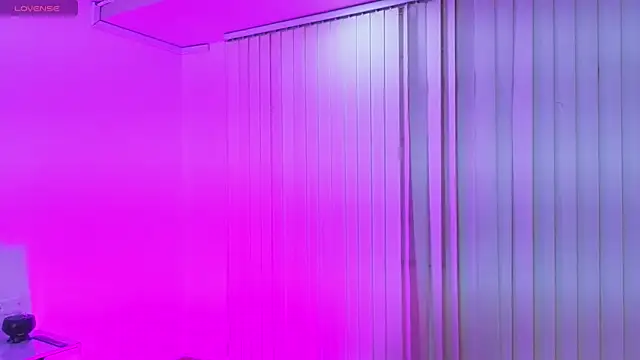 _sharlotte777 webcam