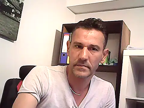 mastercharisma35 (Ask my age) - like ???? pls......